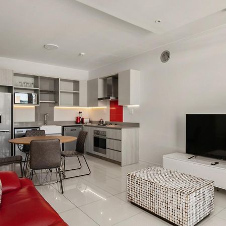 The Median Serviced Apartment Collection Йоханесбург Екстериор снимка