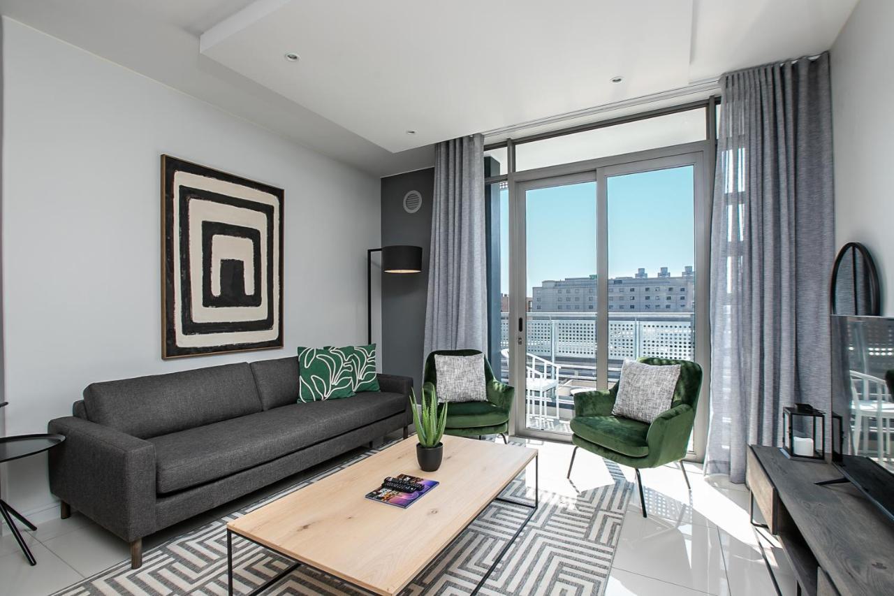 The Median Serviced Apartment Collection Йоханесбург Екстериор снимка