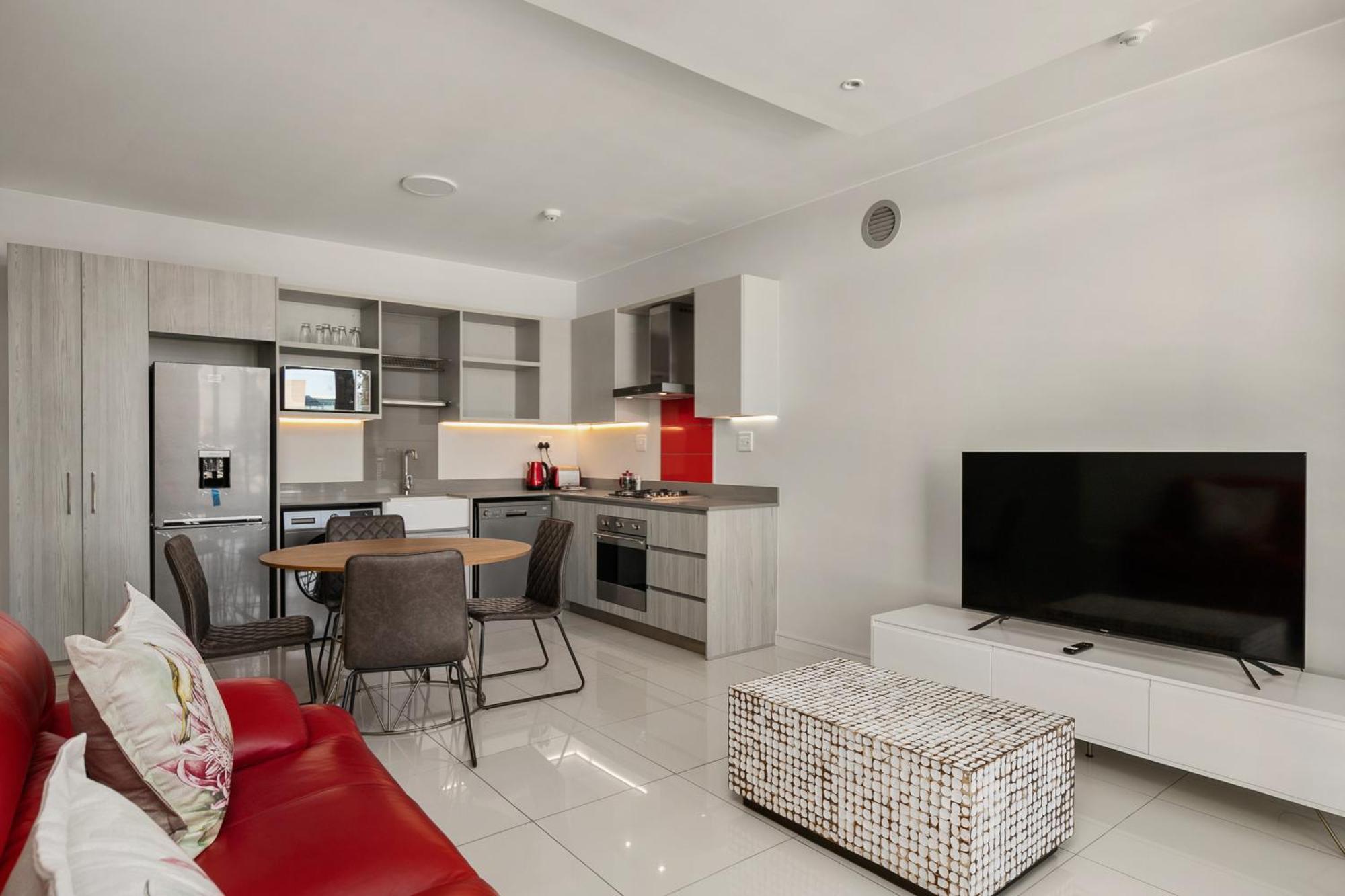 The Median Serviced Apartment Collection Йоханесбург Екстериор снимка